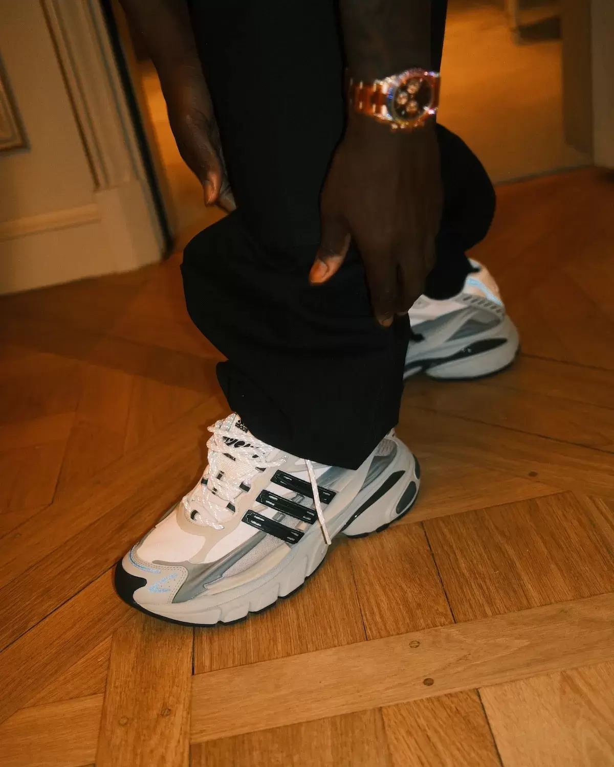 Pharrell x adidas Adistar Jellyfish "純灰 "於 2025 年 10 月發佈 Pharrell Williams, adidas Adistar Jellyfish, adidas - Pharrell x adidas Adistar Jellyfish "純灰 "於 2025 年 10 月發佈