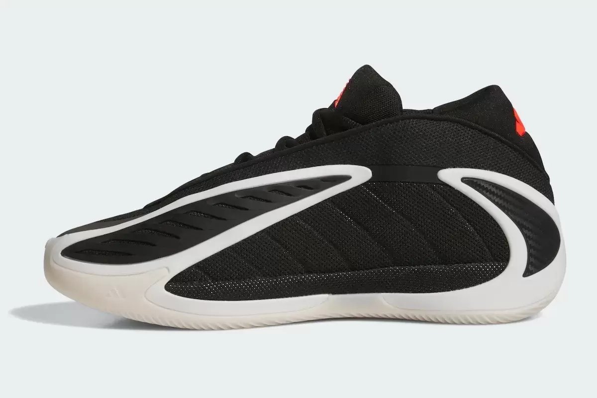 阿迪達斯安東尼-愛德華茲 2 "核心黑 "於 2025 年 11 月發佈 Anthony Edwards, adidas Anthony Edwards 2, adidas AE 2, adidas AE 1, adidas - 阿迪達斯安東尼-愛德華茲 2 "核心黑 "於 2025 年 11 月發佈