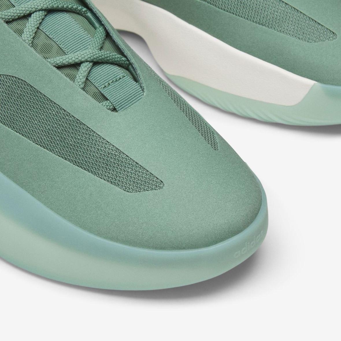 阿迪達斯天神之懼競技籃球 II "Court Green "於 2025 年 10 月發佈 Fear of God, adidas - 阿迪達斯天神之懼競技籃球 II "Court Green "於 2025 年 10 月發佈
