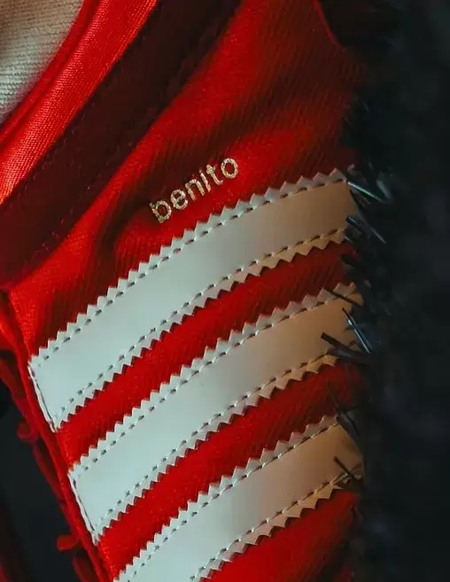 Bad Bunny x adidas Ballerina "Flamboyan"(鮮艷紅)2026 年春季發佈 Bad Bunny, adidas Ballerina, adidas - Bad Bunny x adidas Ballerina "Flamboyan"(鮮艷紅)2026 年春季發佈