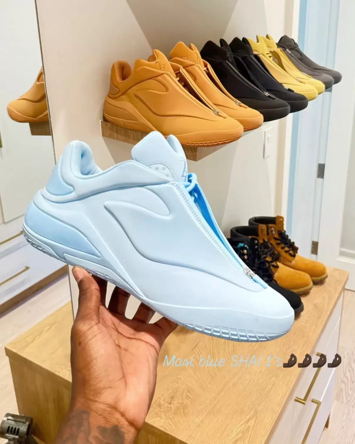 Shai Gilgeous-Alexander 的匡威 SHAI 001 "Masi Blue" 10 月 2 日發佈 Shai Gilgeous-Alexander, Converse SHAI 001, Converse - Shai Gilgeous-Alexander 的匡威 SHAI 001 "Masi Blue" 10 月 2 日發佈