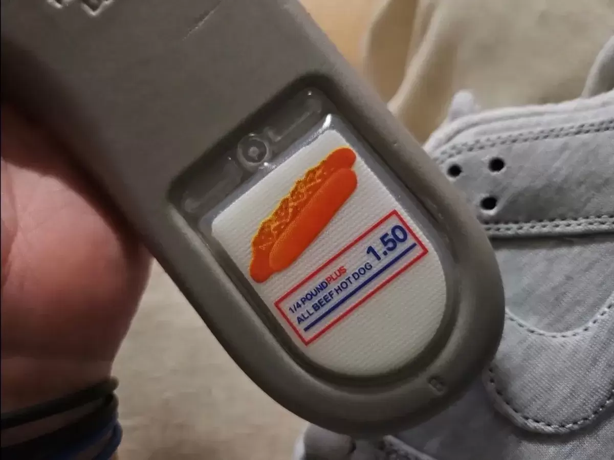 Costco 的 Kirkland Signature x Nike SB Dunk Low 於 2025 年假日發佈 Nike SB Dunk Low, Nike SB, Nike - Costco 的 Kirkland Signature x Nike SB Dunk Low 於 2025 年假日發佈