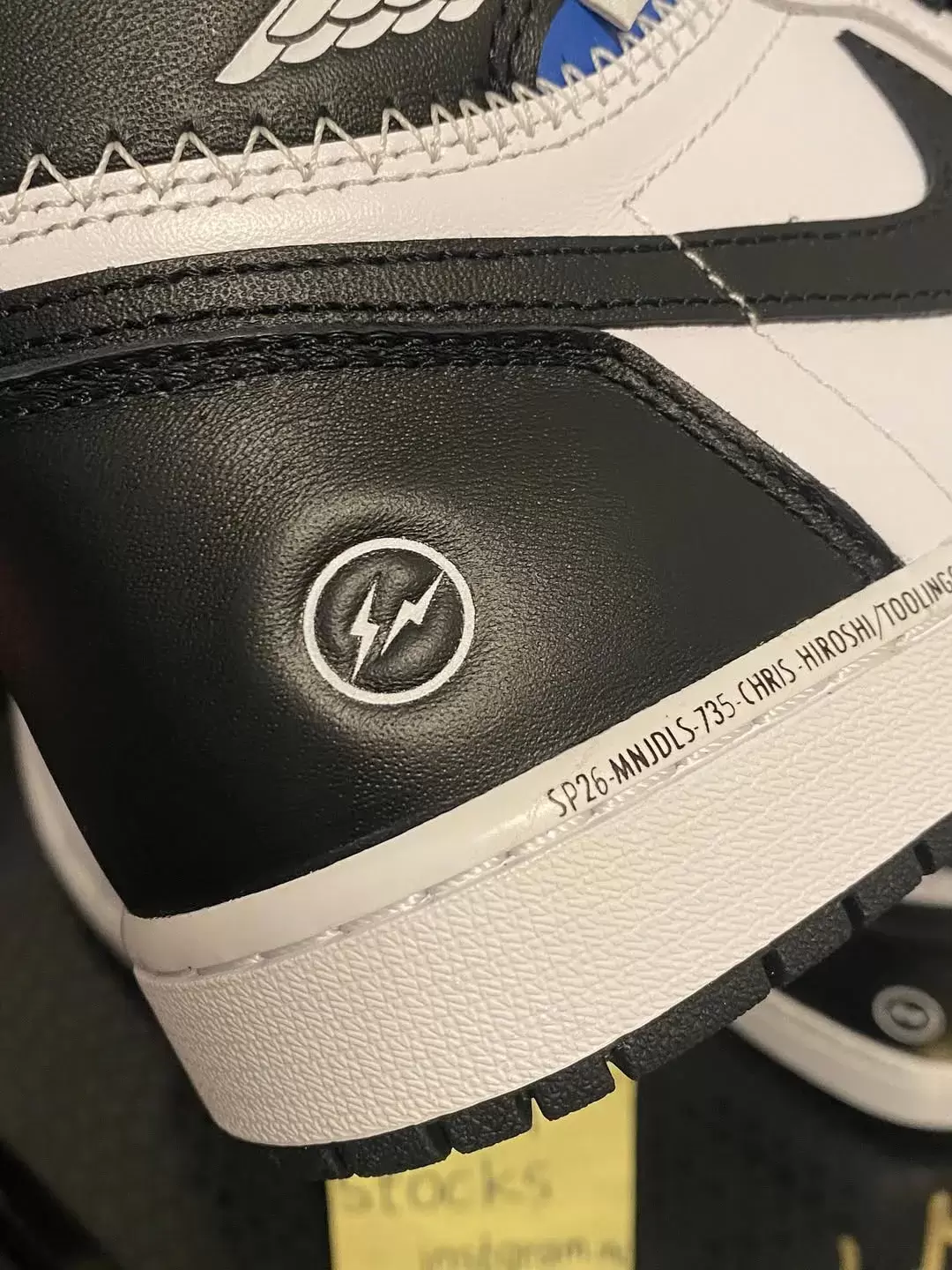 Fragment x Union x Air Jordan 1 High OG "白色/黑色 "將於 2026 年春季發佈(僅限日本) Union x Air Jordan 1, Union Los Angeles, Fragment x Air Jordan 1, fragment design, Air Jordan 1 - Fragment x Union x Air Jordan 1 High OG "白色/黑色 "將於 2026 年春季發佈(僅限日本)
