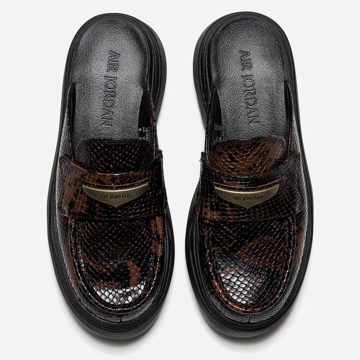 Air Jordan Mule 升級為 "棕色蛇皮 "高級版 Nike, Jordan Brand, Air Jordan Mule, Air Jordan - Air Jordan Mule 升級為 "棕色蛇皮 "高級版
