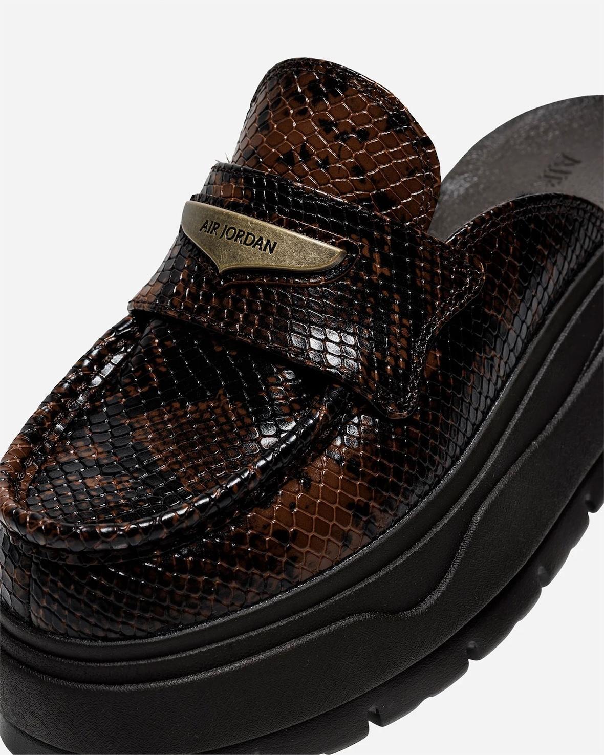 Air Jordan Mule 升級為 "棕色蛇皮 "高級版 Nike, Jordan Brand, Air Jordan Mule, Air Jordan - Air Jordan Mule 升級為 "棕色蛇皮 "高級版