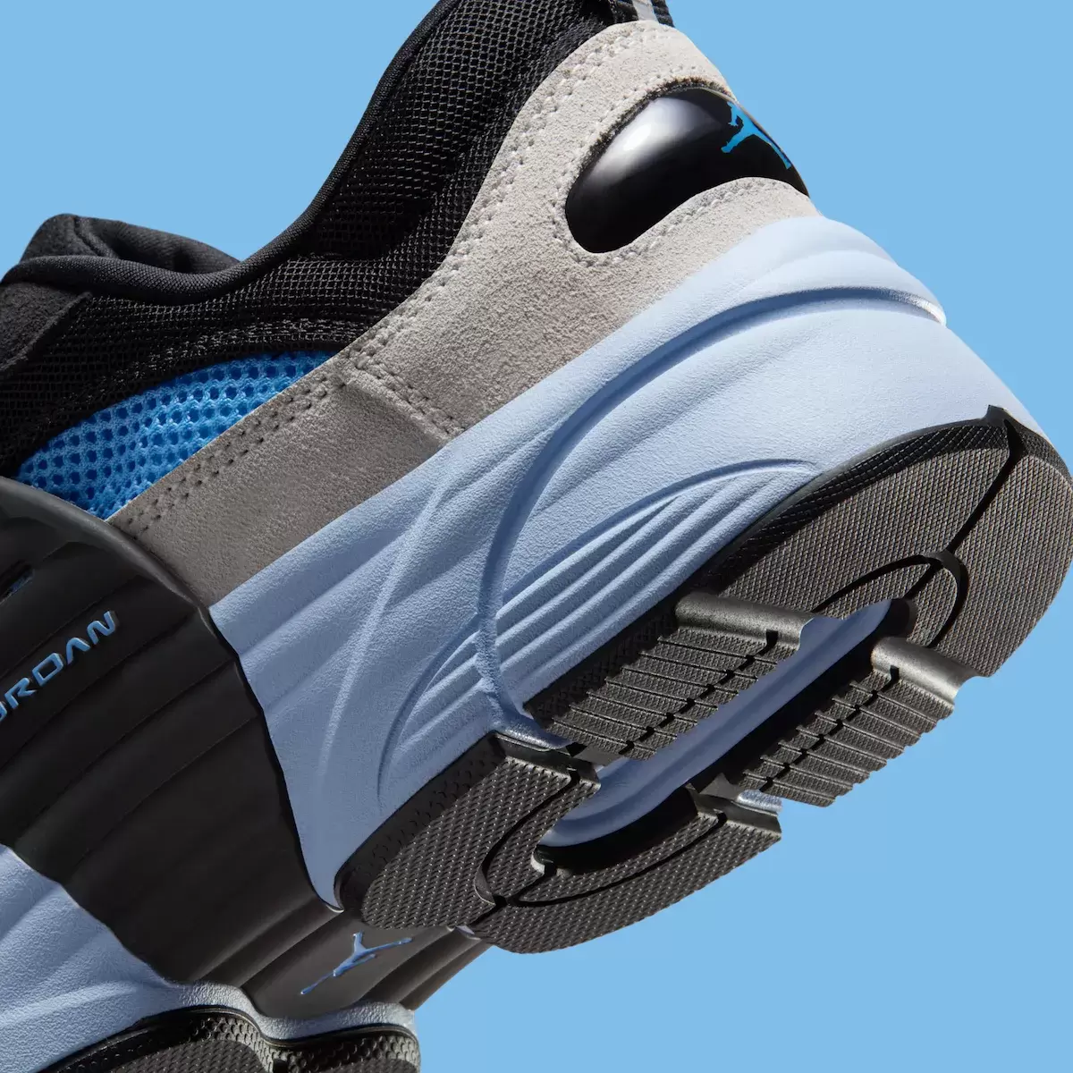 Jordan Trunner O/S "通靈藍 "擴展了喬丹品牌的生活方式產品陣容 Nike, Jordan Trunner OS, Jordan Trunner, Jordan Brand, Air Jordan - Jordan Trunner O/S "通靈藍 "擴展了喬丹品牌的生活方式產品陣容