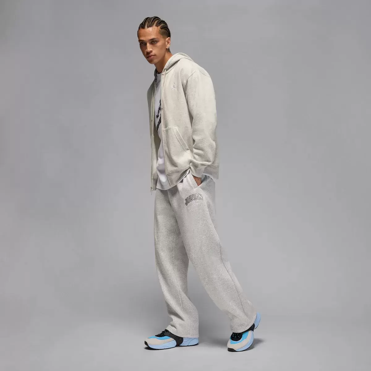 Jordan Trunner O/S "通靈藍 "擴展了喬丹品牌的生活方式產品陣容 Nike, Jordan Trunner OS, Jordan Trunner, Jordan Brand, Air Jordan - Jordan Trunner O/S "通靈藍 "擴展了喬丹品牌的生活方式產品陣容