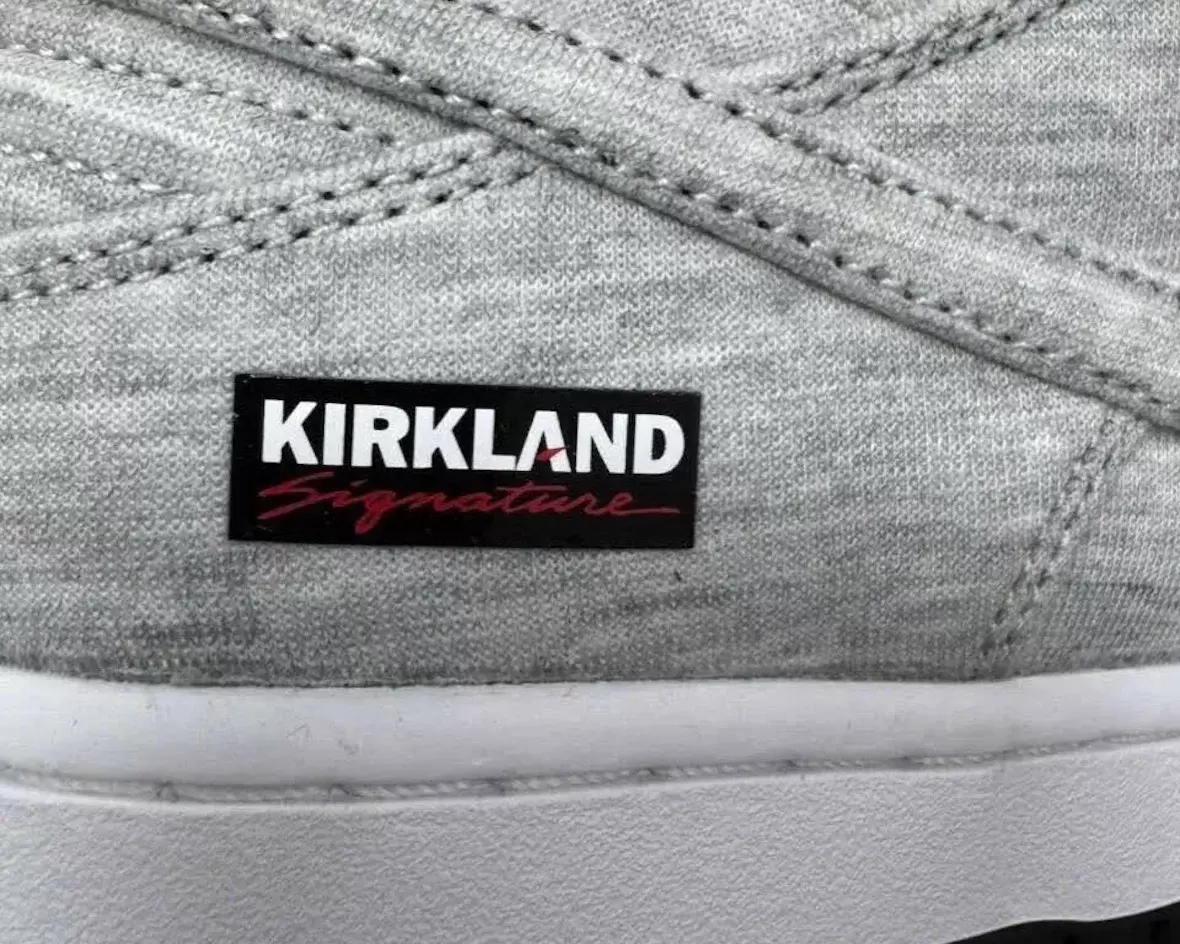 Costco 的 Kirkland Signature x Nike SB Dunk Low 於 2025 年假日發佈 Nike SB Dunk Low, Nike SB, Nike - Costco 的 Kirkland Signature x Nike SB Dunk Low 於 2025 年假日發佈