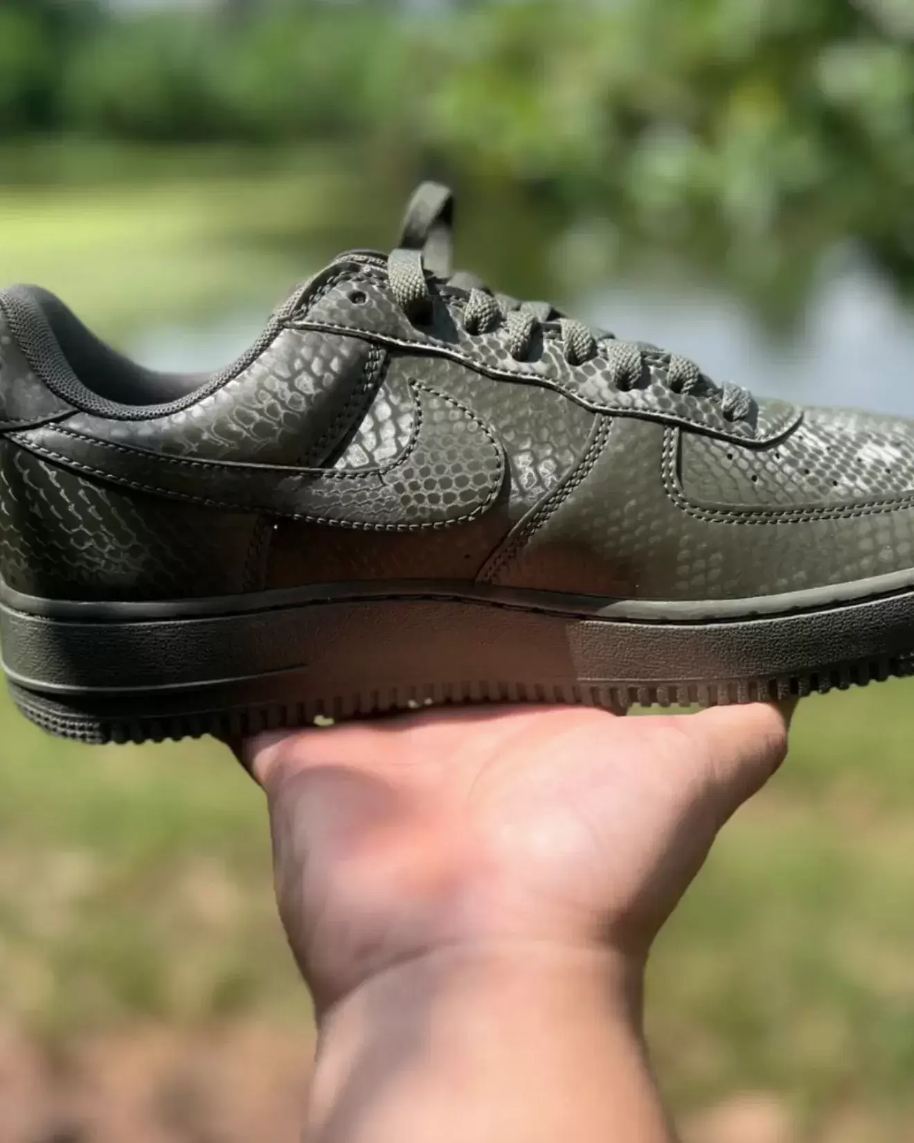 第一視角:科比 x 耐克 Air Force 1 Low "Cargo Khaki" (2025) Nike Air Force 1 Low, Nike Air Force 1, Kobe Bryant Shoes - 第一視角:科比 x 耐克 Air Force 1 Low "Cargo Khaki" (2025)