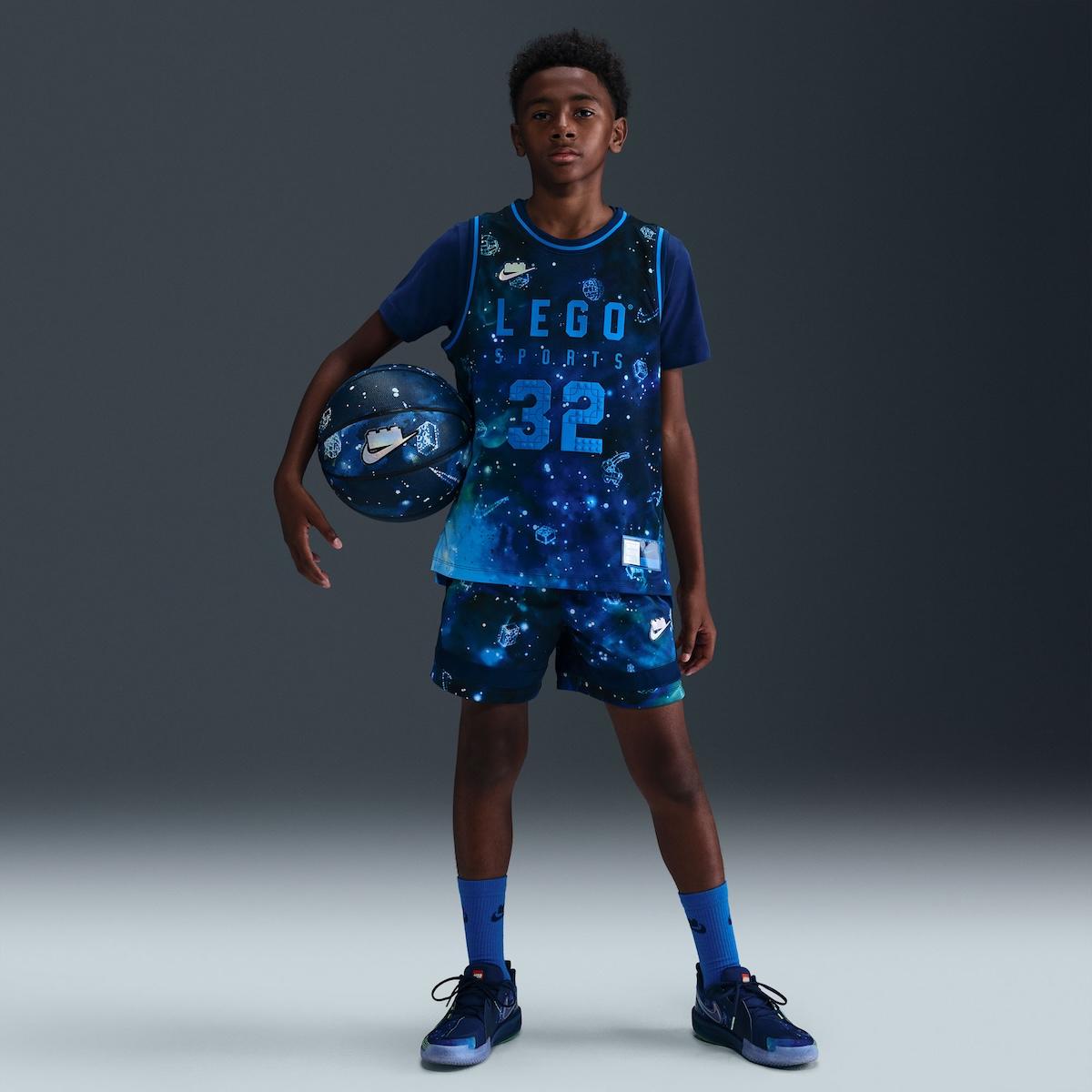 樂高 x 耐克 "勇敢藍 "系列推出銀河主題 GT Cut 3 Nike GT Cut 3, Nike, LEGO - 樂高 x 耐克 "勇敢藍 "系列推出銀河主題 GT Cut 3