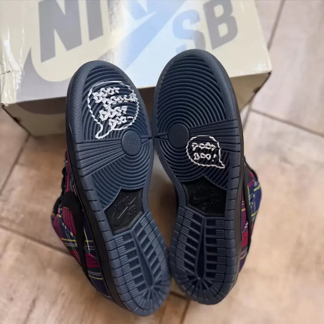 Nardwuar x Nike SB Dunk Low "格子呢 "2025 年假日發佈 Nike SB Dunk Low, Nike SB, Nike - Nardwuar x Nike SB Dunk Low "格子呢 "2025 年假日發佈