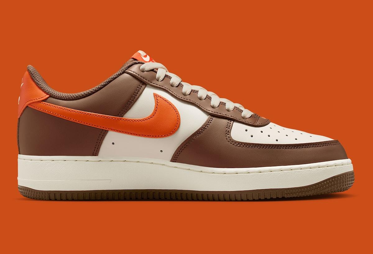 耐克 Air Force 1 低配版 "苔木棕/營火橙 "季節性更新 Nike Air Force 1 Low, Nike Air Force 1, Nike - 耐克 Air Force 1 低配版 "苔木棕/營火橙 "季節性更新