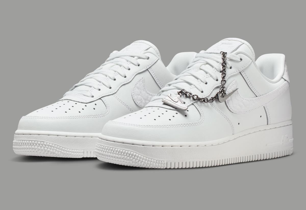 耐克 Air Force 1 Low 自帶迷你吊飾 Nike Air Force 1 Low, Nike Air Force 1, Nike - 耐克 Air Force 1 Low 自帶迷你吊飾