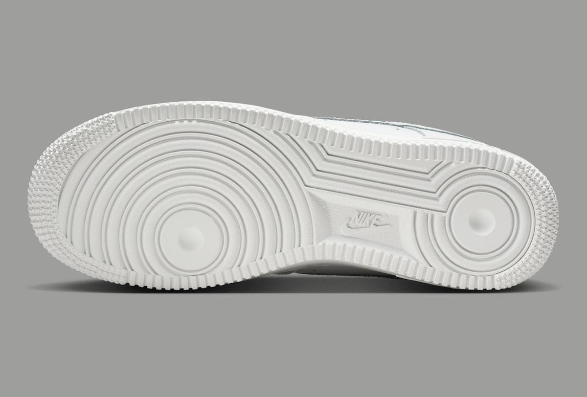 耐克 Air Force 1 Low 自帶迷你吊飾 Nike Air Force 1 Low, Nike Air Force 1, Nike - 耐克 Air Force 1 Low 自帶迷你吊飾