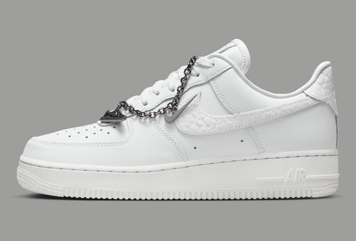 耐克 Air Force 1 Low 自帶迷你吊飾 Nike Air Force 1 Low, Nike Air Force 1, Nike - 耐克 Air Force 1 Low 自帶迷你吊飾