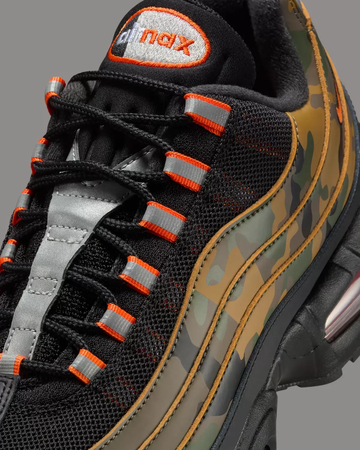 耐克 Air Max 95 "綠色迷彩 "9 月 12 日發佈 Nike Air Max 95, Nike - 耐克 Air Max 95 "綠色迷彩 "9 月 12 日發佈