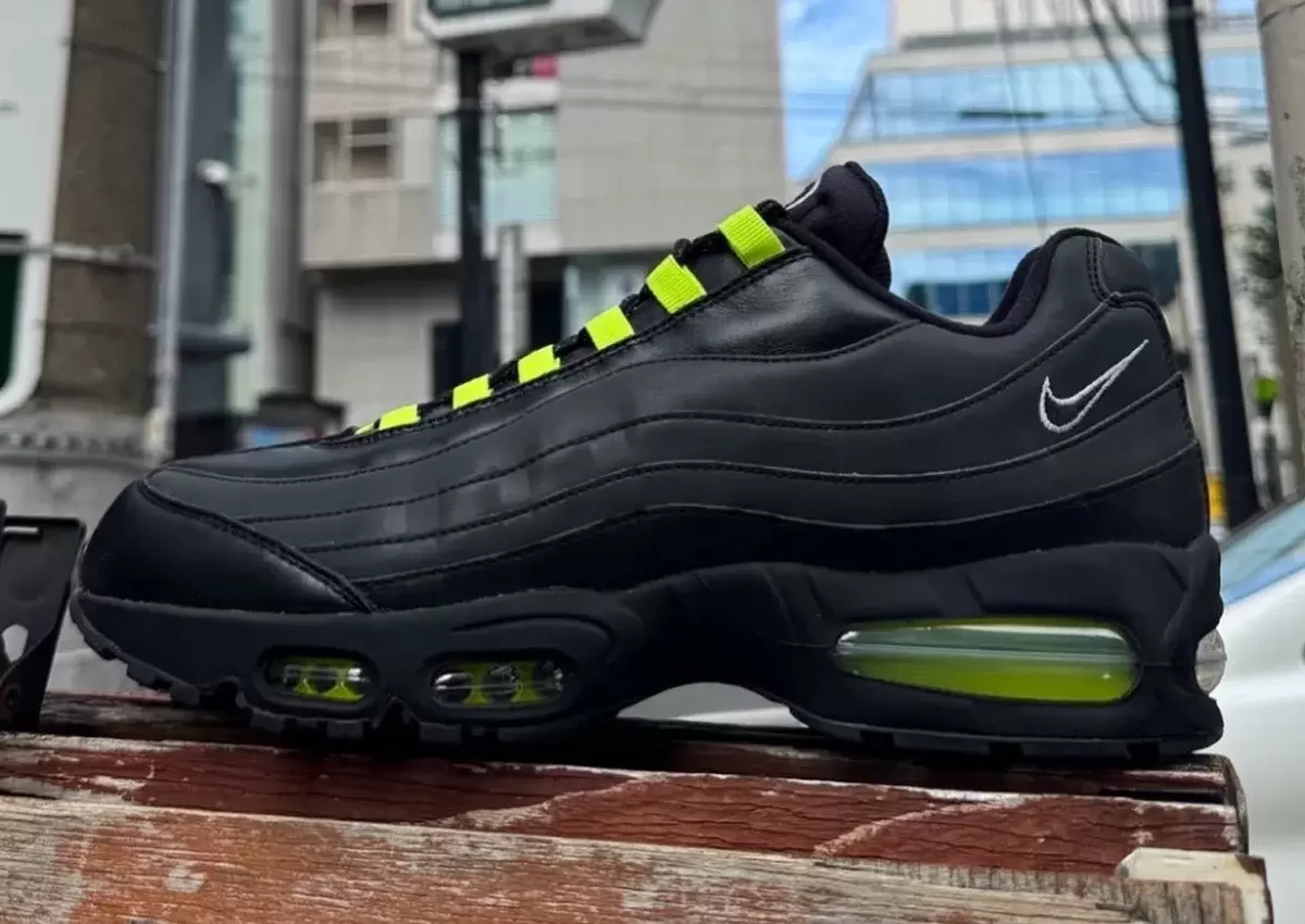 第一視角:ATMOS x Nike Air Max 95 "HRJK" (2025) Nike Air Max 95, Nike, atmos - 第一視角:ATMOS x Nike Air Max 95 "HRJK" (2025)