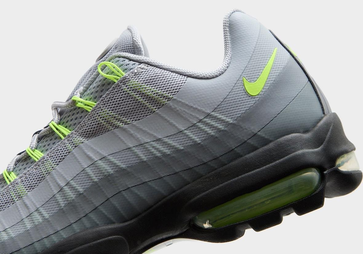 耐克 Air Max 95 Ultra 加入標志性 "霓虹 "配色系列 Nike Air Max 95, Nike Air Max, Nike - 耐克 Air Max 95 Ultra 加入標志性 "霓虹 "配色系列