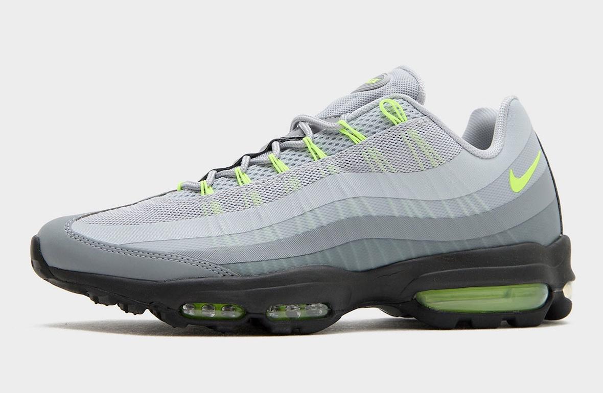 耐克 Air Max 95 Ultra 加入標志性 "霓虹 "配色系列 Nike Air Max 95, Nike Air Max, Nike - 耐克 Air Max 95 Ultra 加入標志性 "霓虹 "配色系列