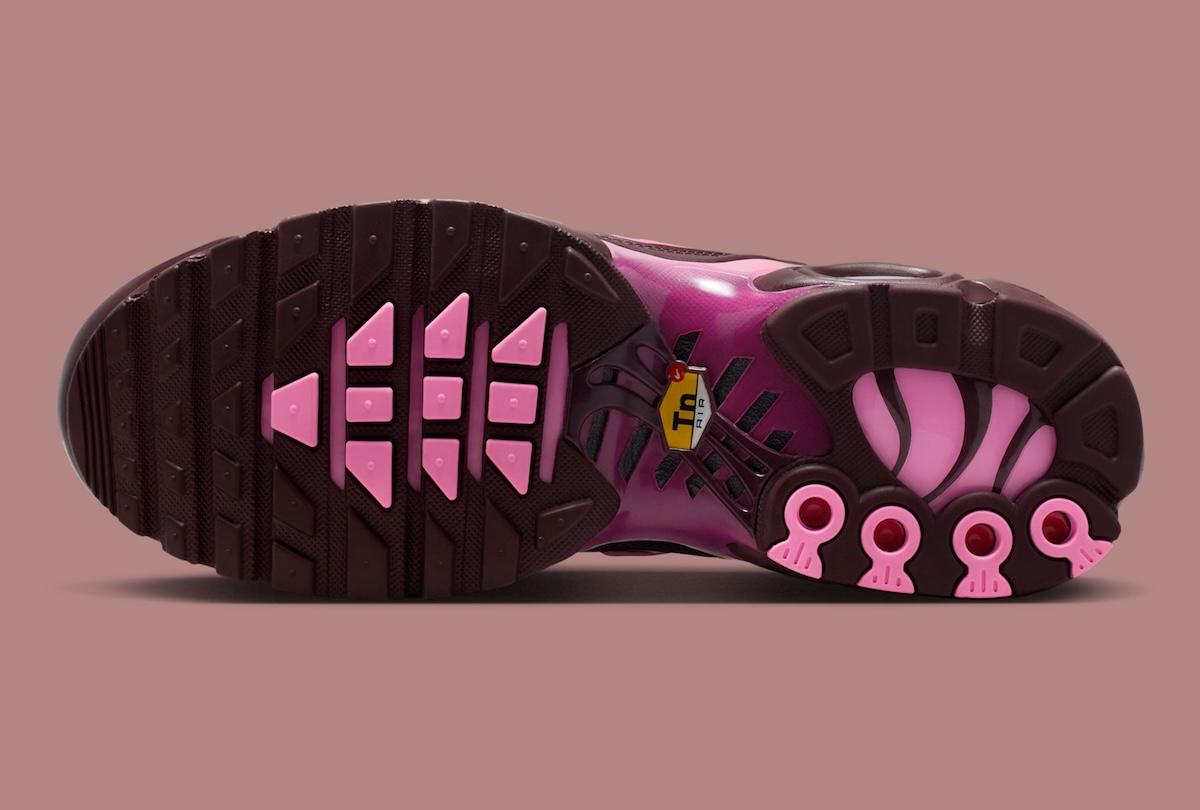 耐克 Air Max Plus 將勃艮第紅與粉色完美融合 Nike Air Max Plus, Nike Air Max, Nike - 耐克 Air Max Plus 將勃艮第紅與粉色完美融合
