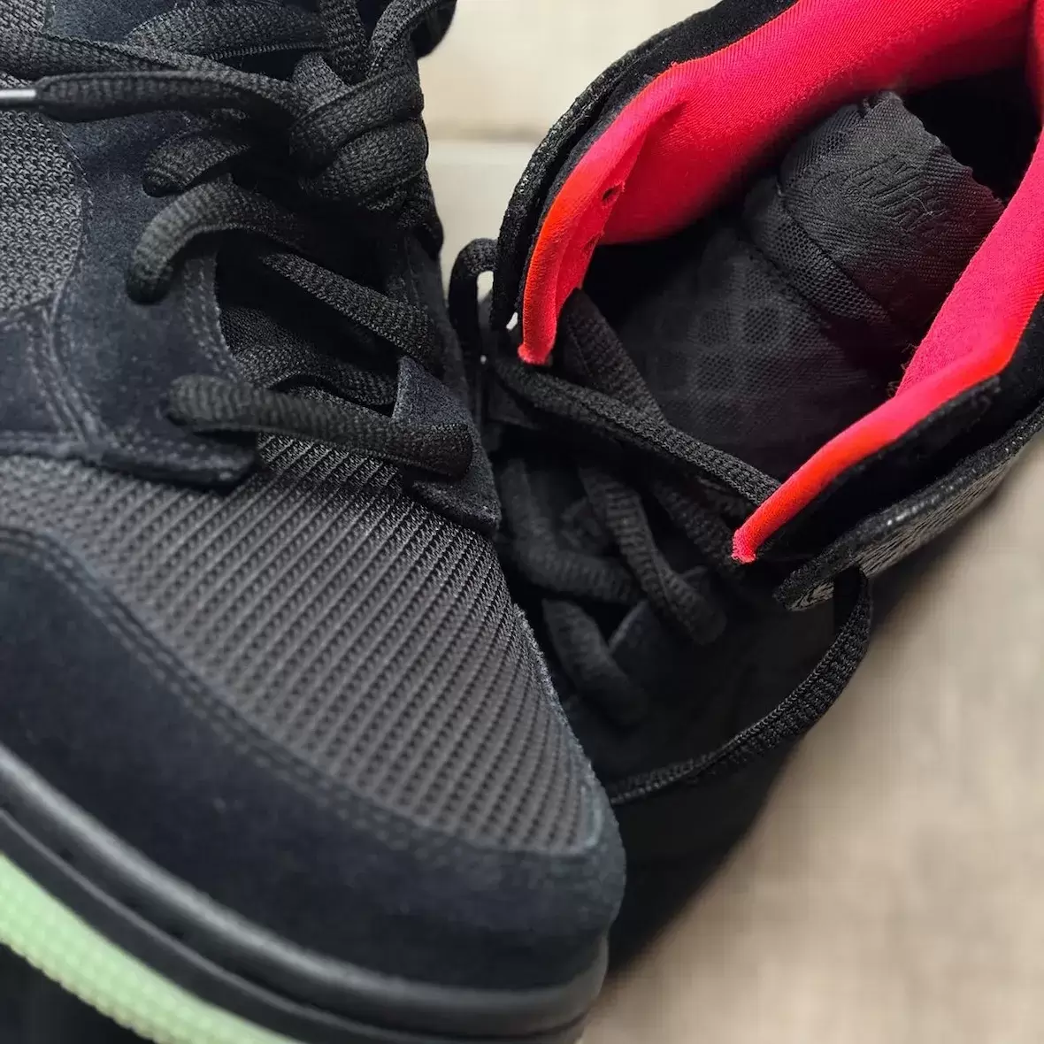 耐克 Dunk High Yeezy 2 "太陽紅 "樣品曝光 YEEZY, Nike Dunk High, Nike, Kanye West - 耐克 Dunk High Yeezy 2 "太陽紅 "樣品曝光
