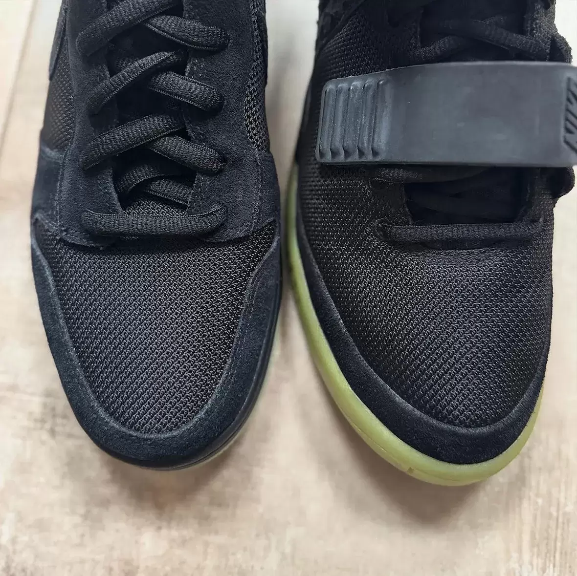 耐克 Dunk High Yeezy 2 "太陽紅 "樣品曝光 YEEZY, Nike Dunk High, Nike, Kanye West - 耐克 Dunk High Yeezy 2 "太陽紅 "樣品曝光