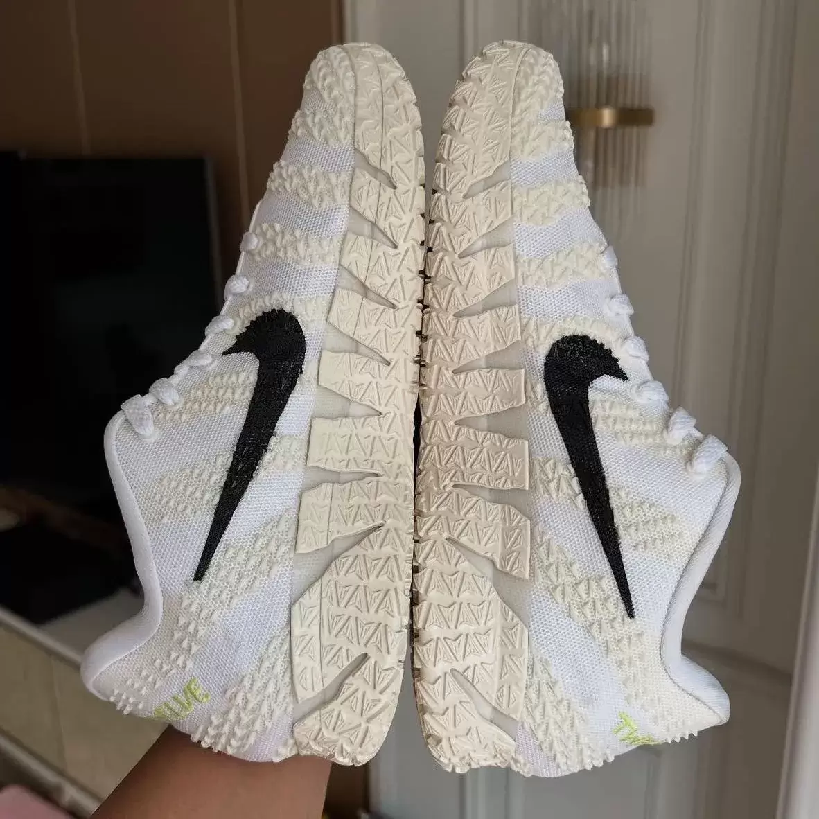 耐克 Ja 3 "白色/椰奶色 "10 月 9 日發佈 Nike Ja 3, Nike - 耐克 Ja 3 "白色/椰奶色 "10 月 9 日發佈