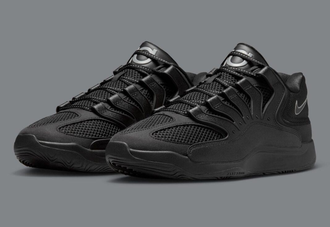 Nike KD 18, Nike - 穿着耐克 KD 18 "三重黑 "在球場上馳騁