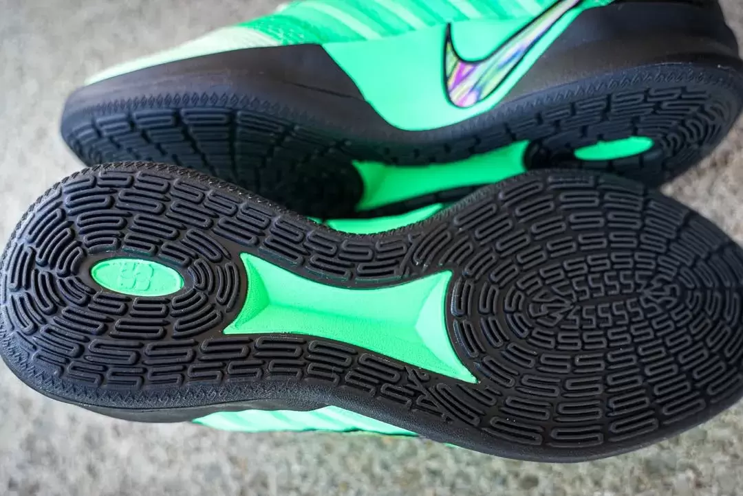 Nike Sabrina 3 "玩家 "靈感源自《NBA 2K》封面女郎 Nike Sabrina 3, Nike - Nike Sabrina 3 "玩家 "靈感源自《NBA 2K》封面女郎