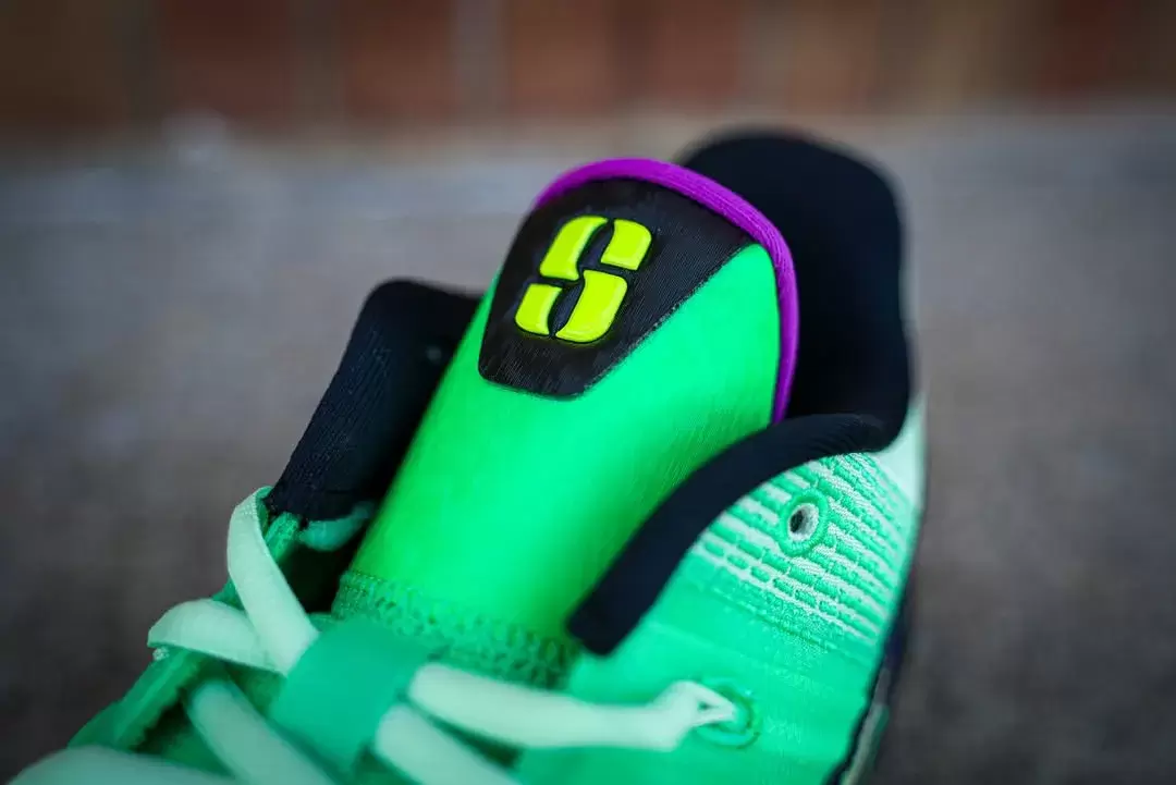Nike Sabrina 3 "玩家 "靈感源自《NBA 2K》封面女郎 Nike Sabrina 3, Nike - Nike Sabrina 3 "玩家 "靈感源自《NBA 2K》封面女郎