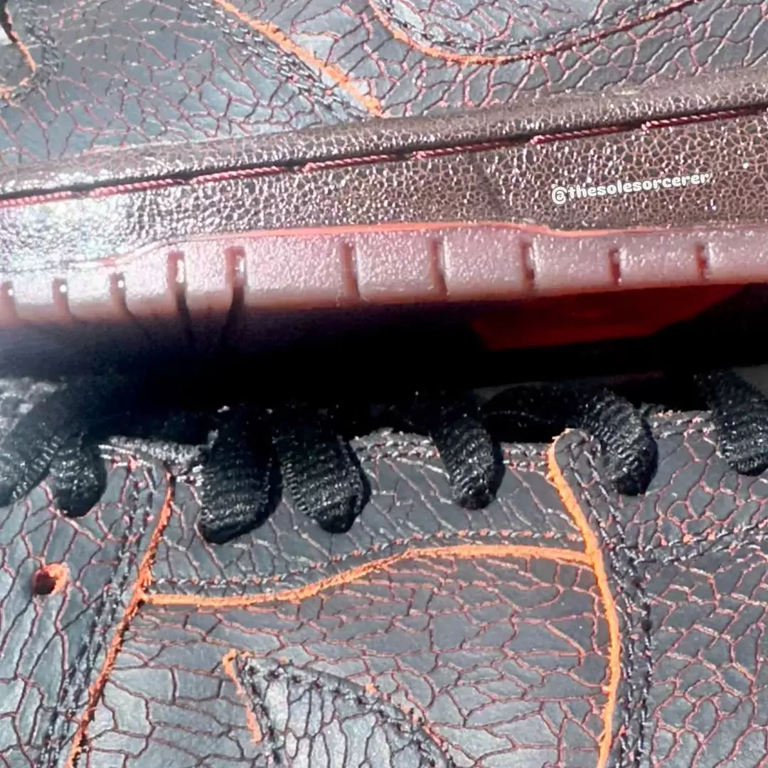 耐克 SB Dunk Low "Krampus" 2025 年假日發佈 Sneakers, Nike SB Dunk Low, Nike SB, Nike - 耐克 SB Dunk Low "Krampus" 2025 年假日發佈