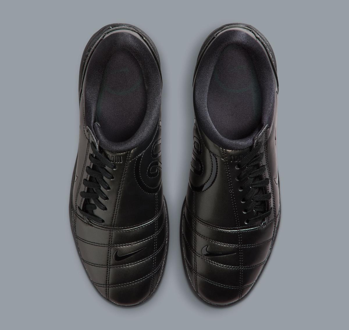 耐克 "全能 90 III "採用隱秘的全黑配色 Nike Total 90 III, Nike Total 90, Nike - 耐克 "全能 90 III "採用隱秘的全黑配色