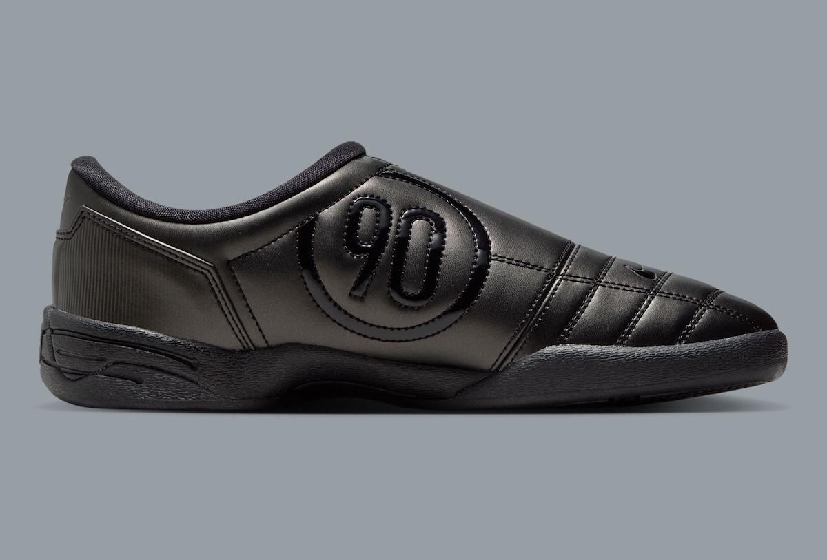 耐克 "全能 90 III "採用隱秘的全黑配色 Nike Total 90 III, Nike Total 90, Nike - 耐克 "全能 90 III "採用隱秘的全黑配色
