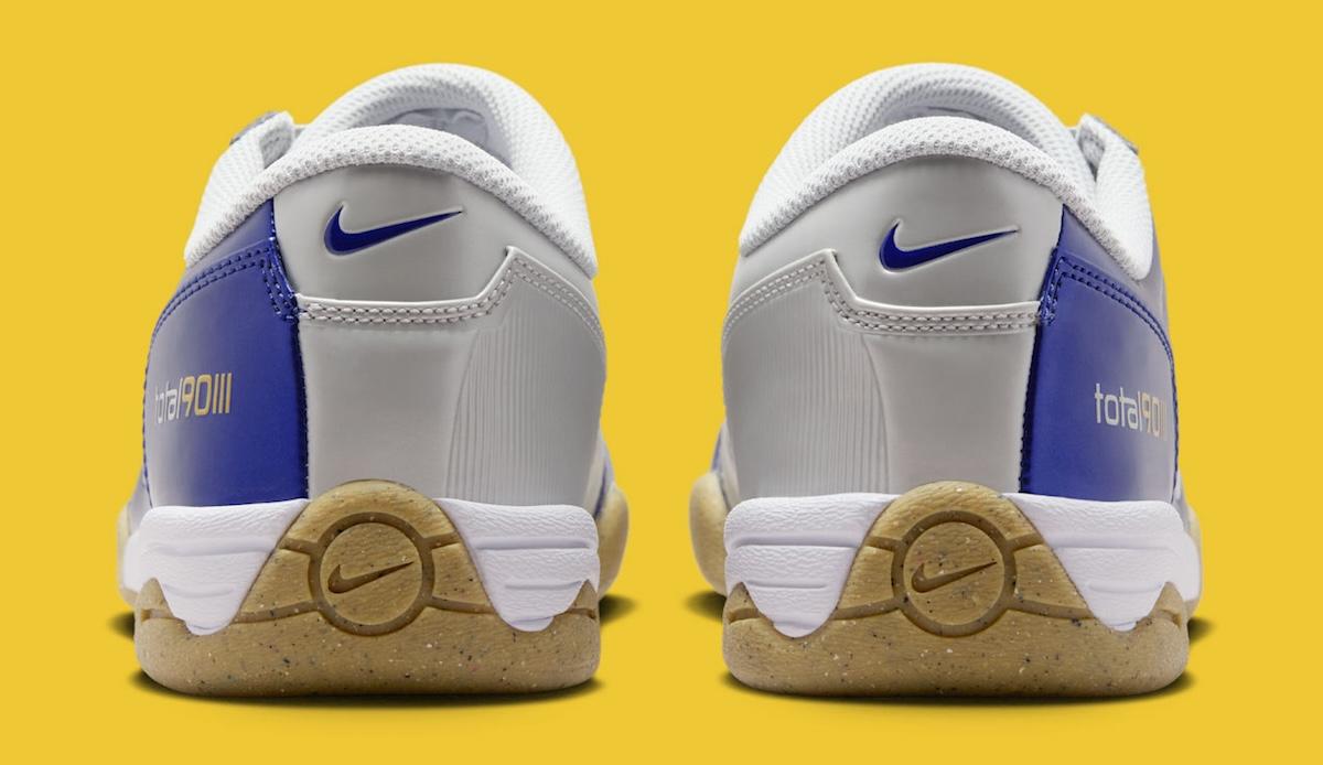 耐克 "Total 90 III "以醒目的 "Blue Void "色回歸 Nike Total 90 III, Nike Total 90, Nike - 耐克 "Total 90 III "以醒目的 "Blue Void "色回歸