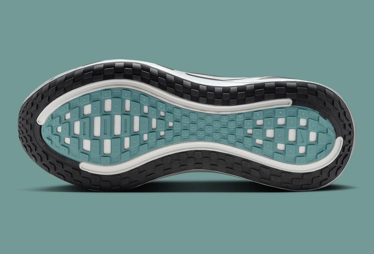 耐克 Vomero Plus "煙灰色/白色 "中底採用抽象圖案,引人注目 Nike Vomero Plus, Nike - 耐克 Vomero Plus "煙灰色/白色 "中底採用抽象圖案,引人注目