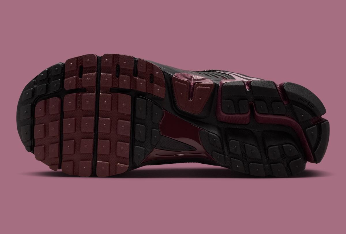 耐克 Zoom Vomero 5 "黑色/勃艮第碎紋 "帶來復古活力 Nike Zoom Vomero 5, Nike - 耐克 Zoom Vomero 5 "黑色/勃艮第碎紋 "帶來復古活力
