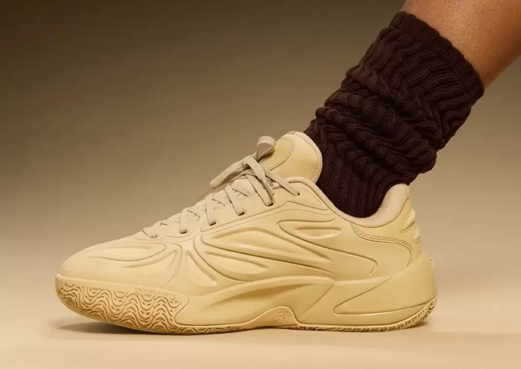 Reebok Angel Reese 1, Reebok, Angel Reese - 銳步天使里斯 1 "蒂亞戈-里斯王 "2025 年 11 月發佈