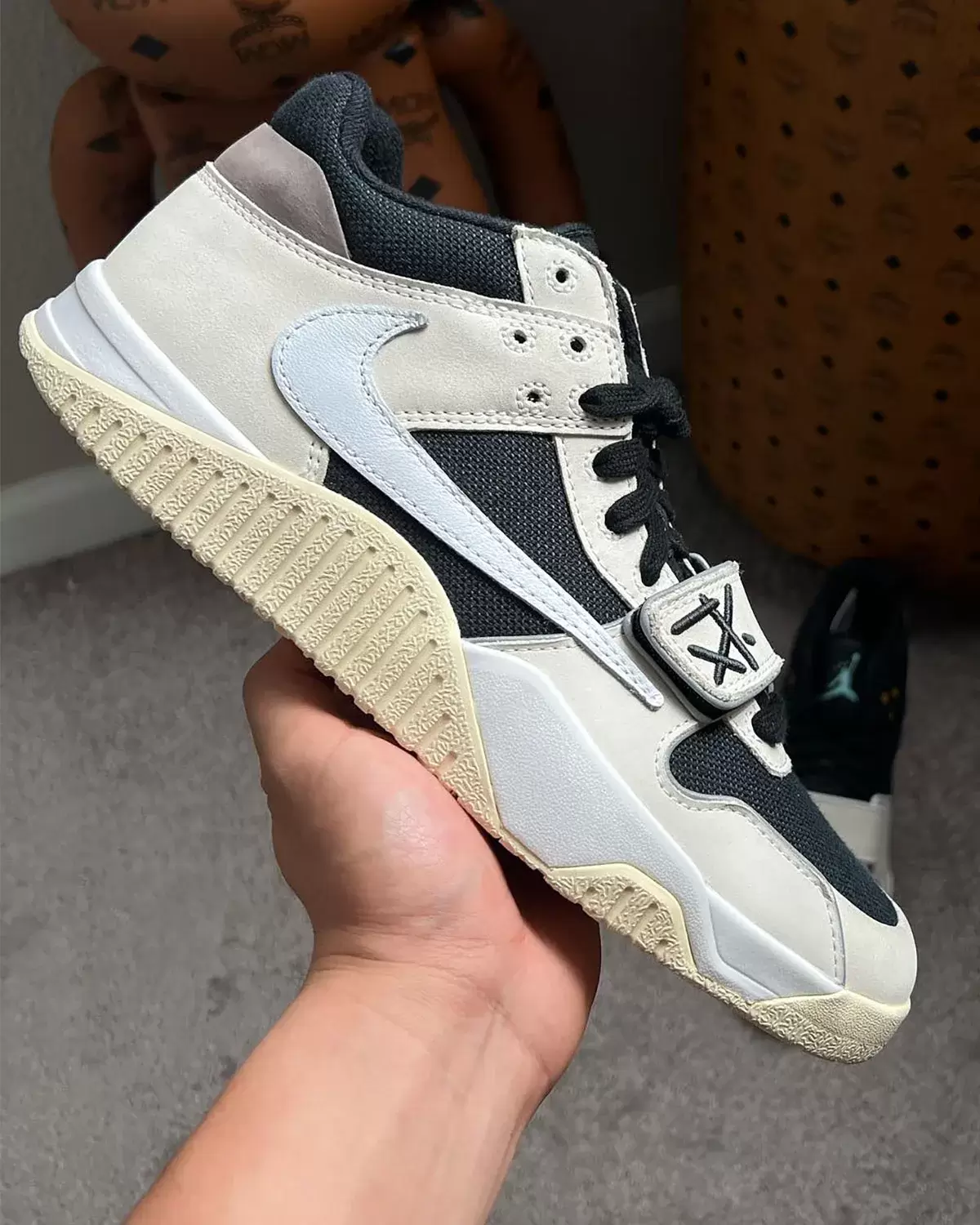 Travis Scott, Jordan Jumpman Jack, Air Jordan - 2024 年假日的喬丹躍升者插孔樣品浮出水面