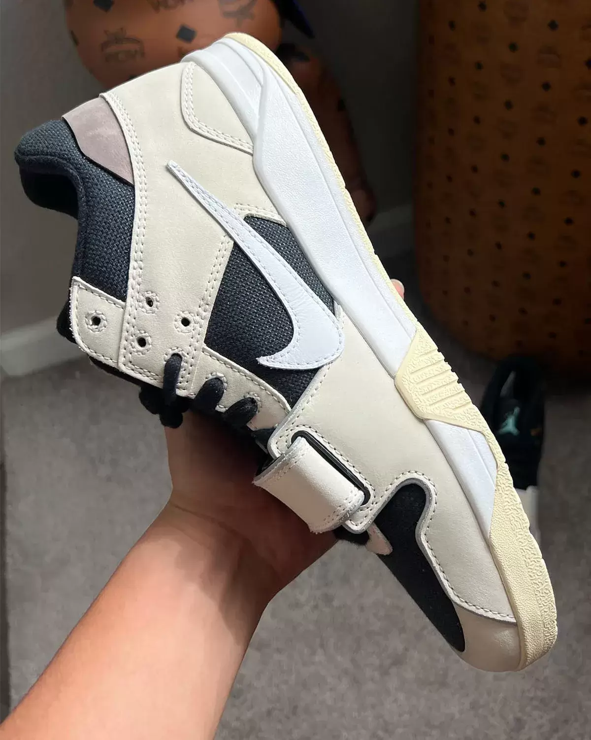 Travis Scott, Jordan Jumpman Jack, Air Jordan - 2024 年假日的喬丹躍升者插孔樣品浮出水面