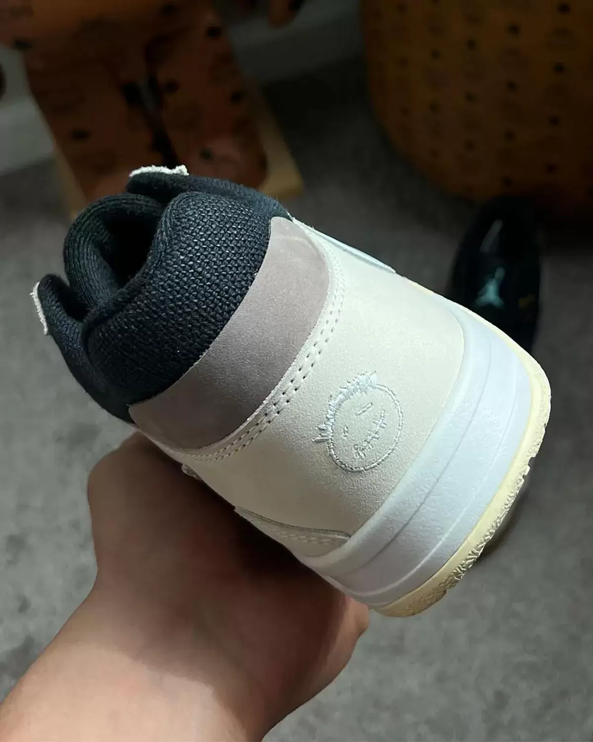 Travis Scott, Jordan Jumpman Jack, Air Jordan - 2024 年假日的喬丹躍升者插孔樣品浮出水面