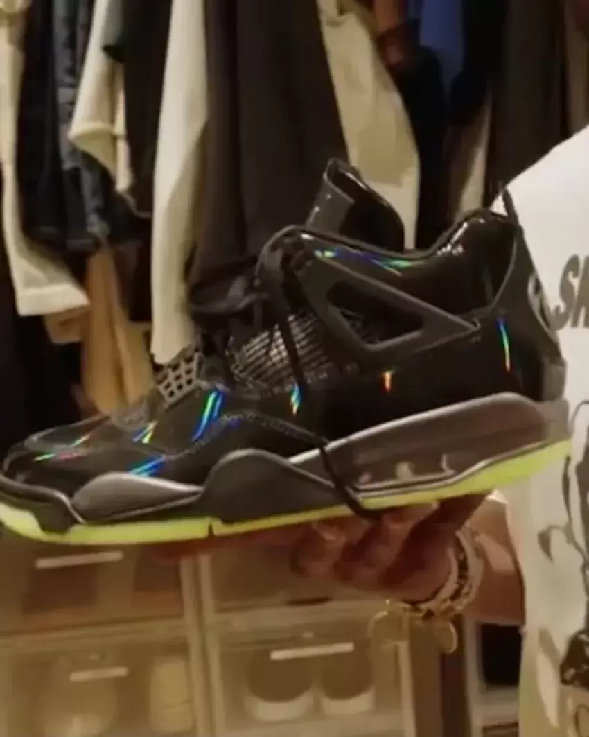 烏舍爾發佈 Air Jordan 4 "Universe "超級碗 PE Usher, Air Jordan 4, Air Jordan - 烏舍爾發佈 Air Jordan 4 "Universe "超級碗 PE
