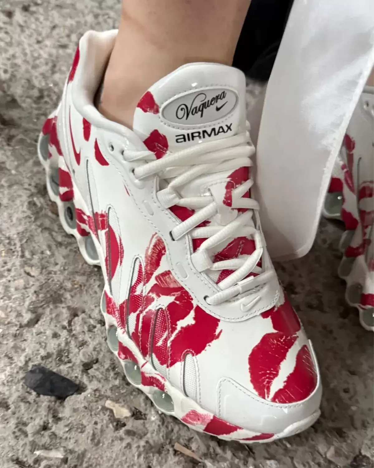 Vaquera 發佈印有口紅圖案的 Nike Air Max DN8 Nike Air Max DN8, Nike Air Max Dn, Nike Air Max, Nike - Vaquera 發佈印有口紅圖案的 Nike Air Max DN8