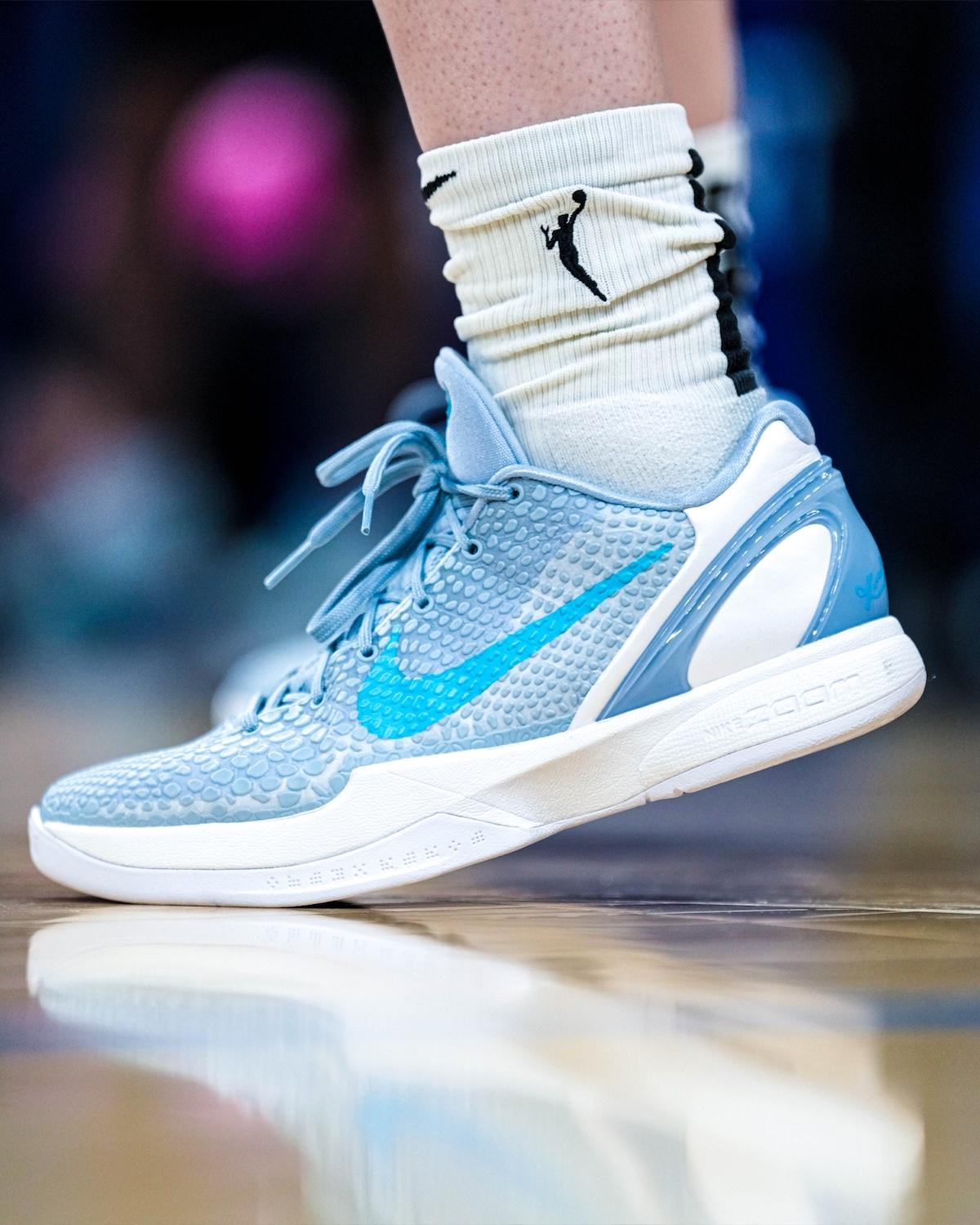 Nike Kobe 6 Protro, Nike Kobe 6, Caitlin Clark - 凱特琳-克拉克 x 耐克科比 6 Protro "淺軍械庫藍 "2025 年 11 月發佈