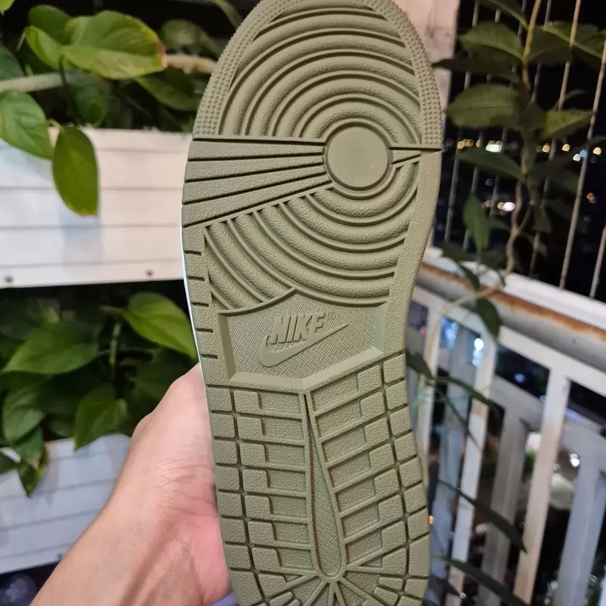Air Jordan 1 Low, Air Jordan 1, Air Jordan - 第一視角： Air Jordan 1 Low OG "Medium Olive" (2026)Air Jordan 1 Low OG "Medium Olive" (2026)