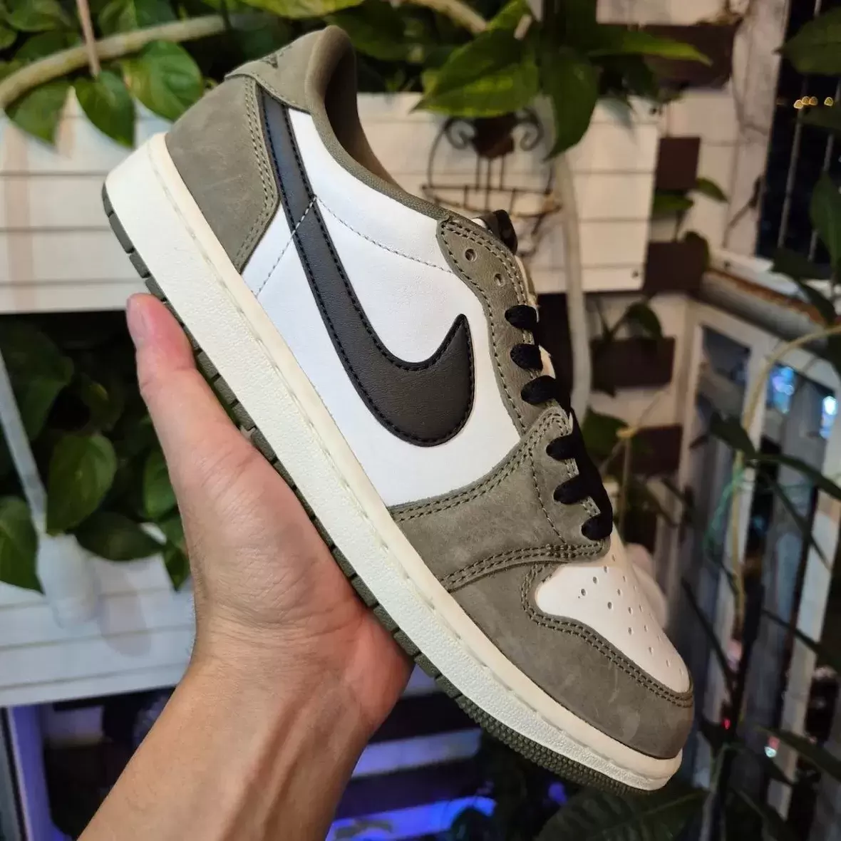 Air Jordan 1 Low, Air Jordan 1, Air Jordan - 第一視角： Air Jordan 1 Low OG "Medium Olive" (2026)Air Jordan 1 Low OG "Medium Olive" (2026)
