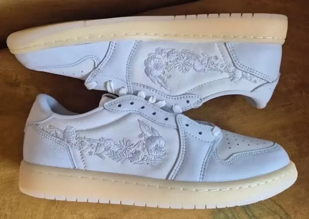 Air Jordan 1 Low, Air Jordan 1, Air Jordan - 第一視角： Air Jordan 1 Low OG "Floral Swoosh" (2026)Air Jordan 1 Low OG "Floral Swoosh" (2026)