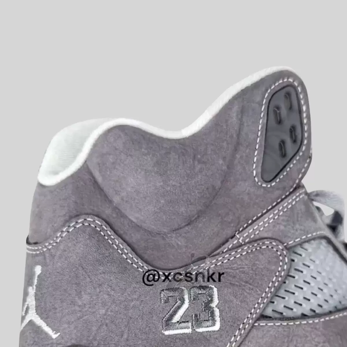 Air Jordan 5 Wolf Grey 2026 first look side view Air Jordan 5 Wolf Grey 2026 first look side view