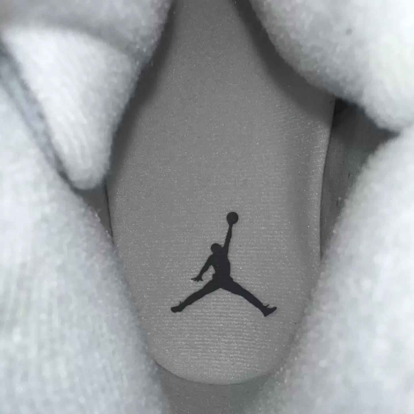 空氣喬丹 5 "狼灰色 "2026 年 1 月發佈 Nike, Jordan Brand, Air Jordan 5 Wolf Grey, Air Jordan 5 - 空氣喬丹 5 "狼灰色 "2026 年 1 月發佈