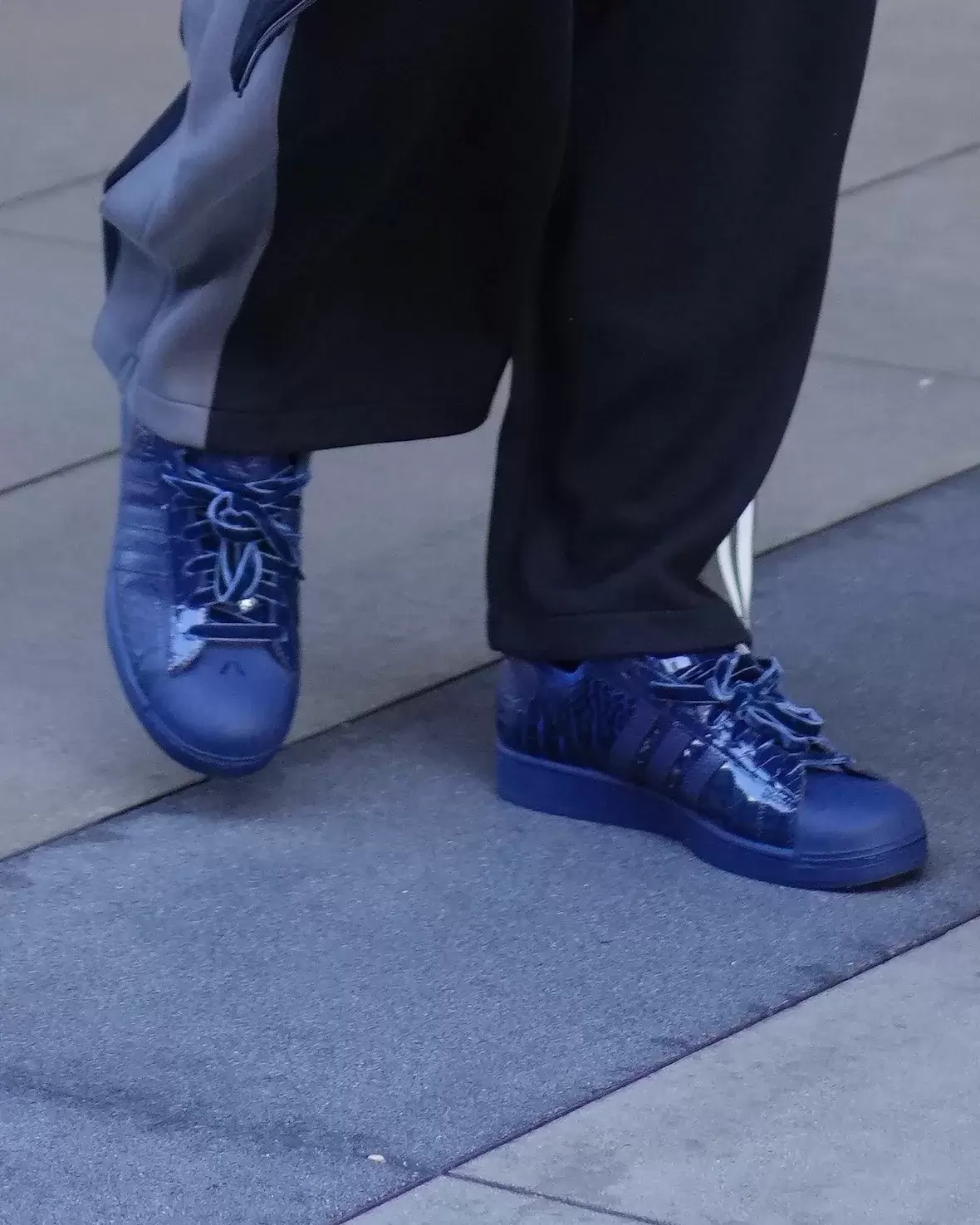 安東尼-愛德華茲與阿迪達斯 Superstar "海軍鱷魚 "合作首秀 Anthony Edwards, adidas superstar, adidas - 安東尼-愛德華茲與阿迪達斯 Superstar "海軍鱷魚 "合作首秀
