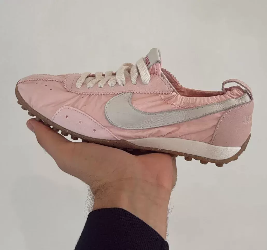 Jacquemus x Nike 月亮鞋 "粉色 "2026 年 2 月發佈 Nike Waffle Racer, Nike, Jacquemus - Jacquemus x Nike 月亮鞋 "粉色 "2026 年 2 月發佈
